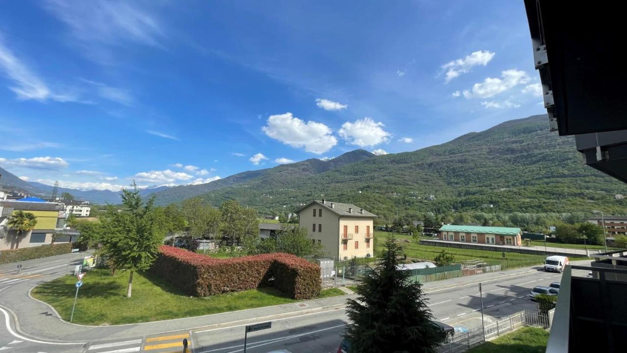 Appartamento La Baita Case Sondrio Fiume - Affitti Brevi Italia מראה חיצוני תמונה